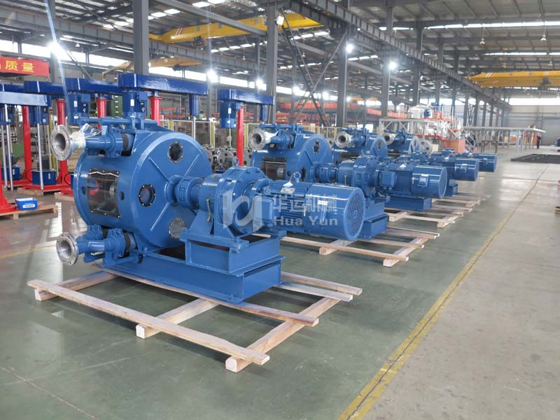 某集團(tuán)所采購(gòu)一批大型軟管泵已制造組裝完成