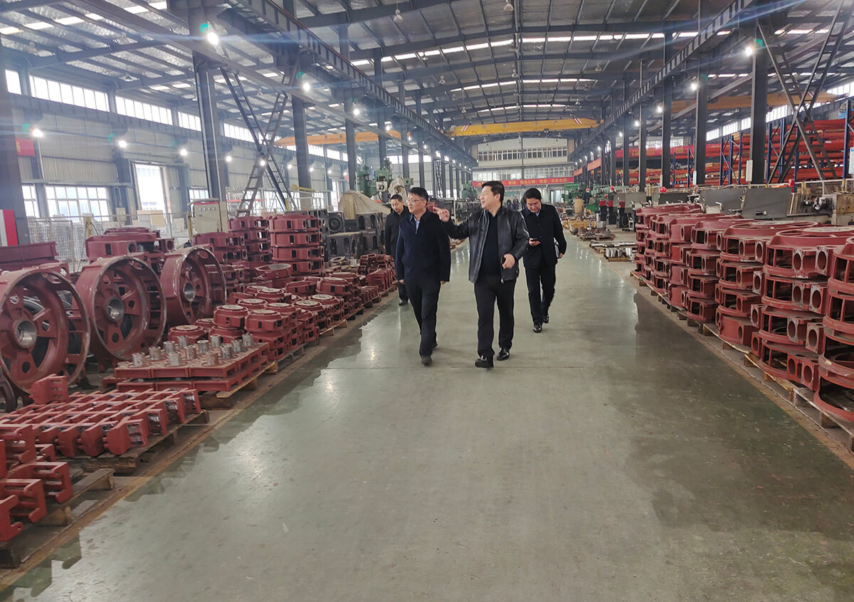 長(zhǎng)豐縣縣委常委、雙鳳開(kāi)發(fā)區(qū)領(lǐng)導(dǎo)蒞臨我司調(diào)研