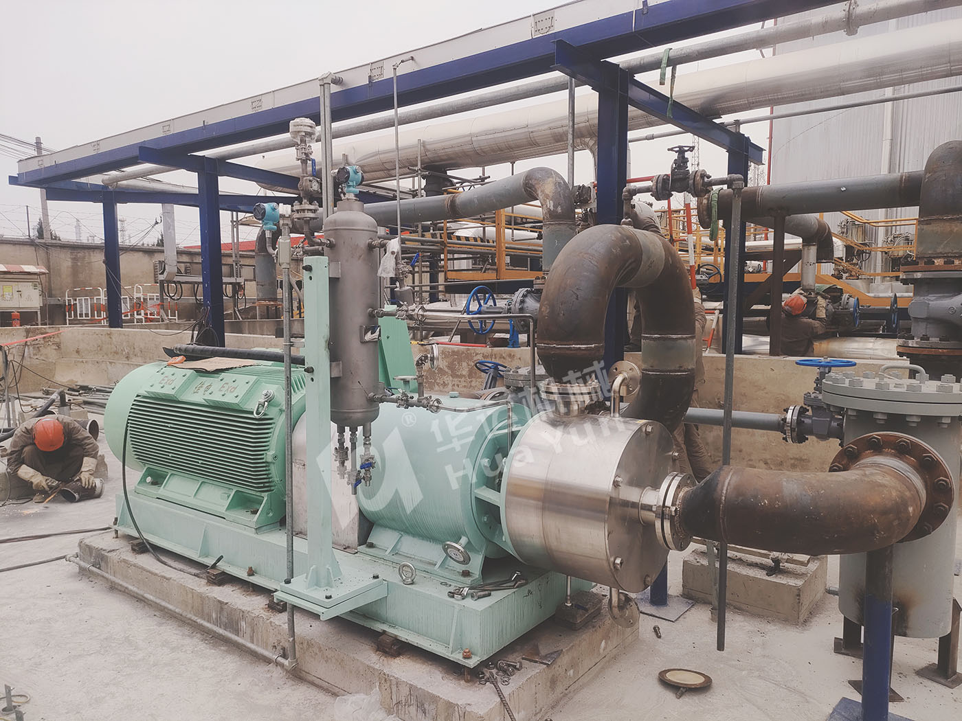 我司為某石化集團(tuán)定制的大型乳化泵使用現(xiàn)場(chǎng)